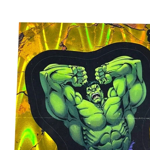 2025 Topps Marvel Comic Book Heroes 1975 Hulk 121 Gamma Raywave Gold #021/150 - Picture 4 of 6